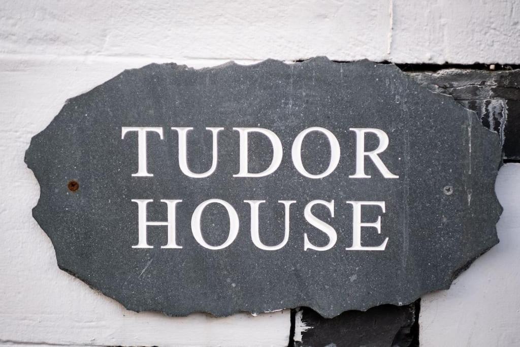 Tudor House-Windermere Centre Exteriér fotografie